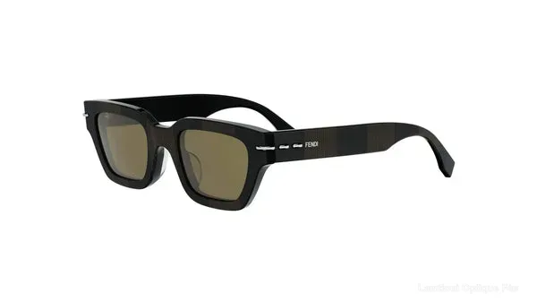 Lunettes de soleil Fendi SELLERIA - FE40191F 50E 51 نضاضر شمس Fendi - Opticien-optométriste فاس