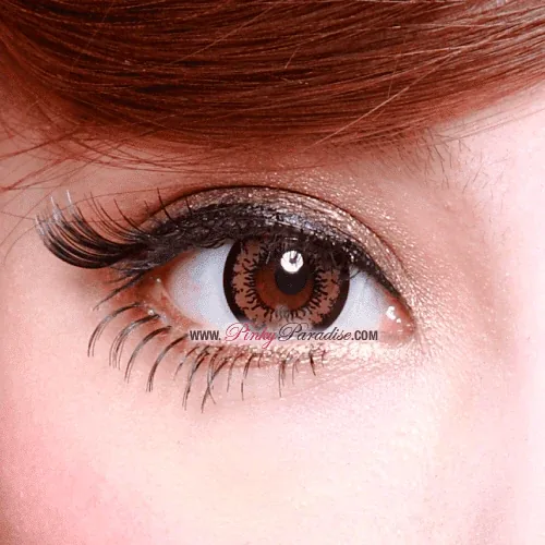 Lentilles GEO Angel Brown gros plan iris dolly eyes Lamtioui Fès